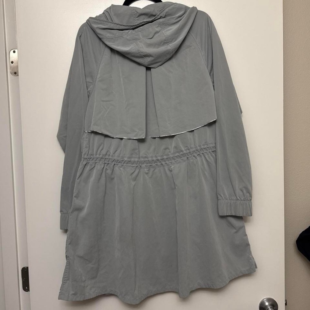 Lululemon pack and glyde lightweight jacket - Picture 5 of 6